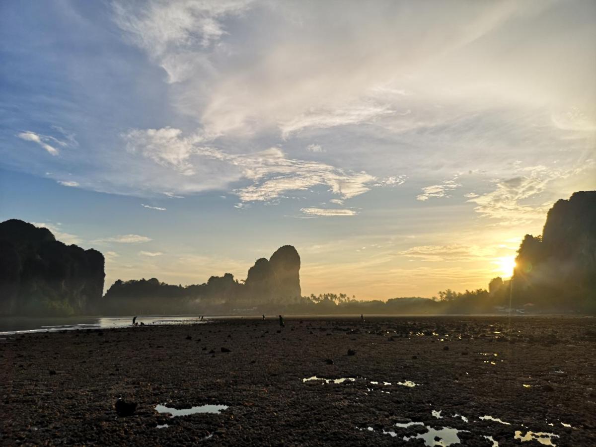 Rapala Rock Wood Resort- Sha Plus Bãi biển Railay Ngoại thất bức ảnh
